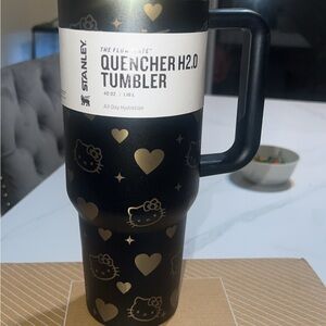 Stanley Black and Gold Quencher H2.0 Tumbler